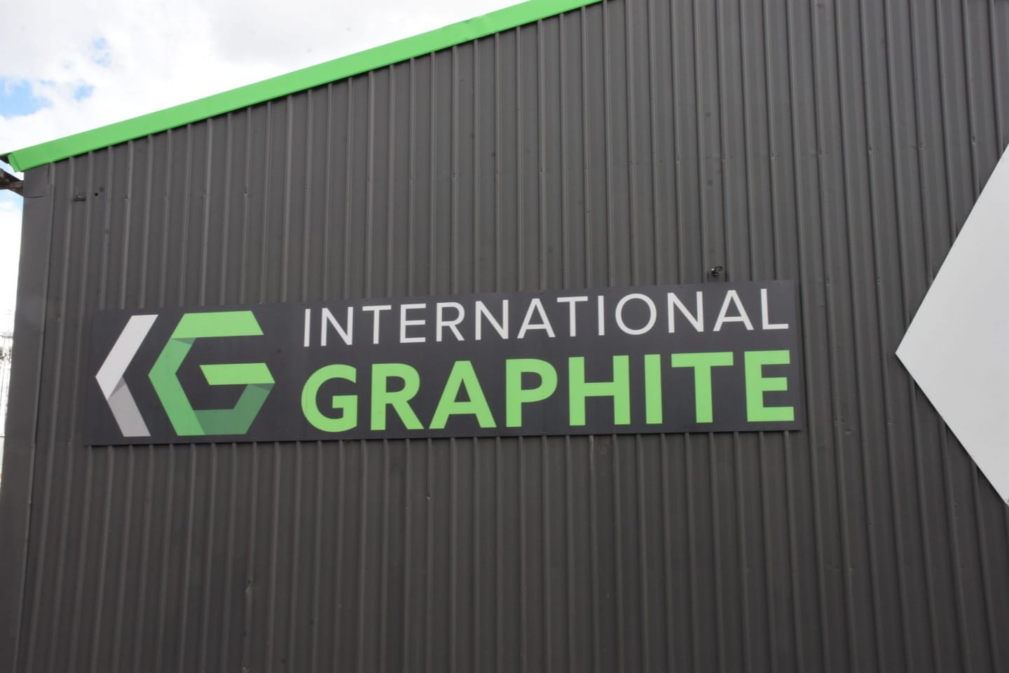IG shores up shares security