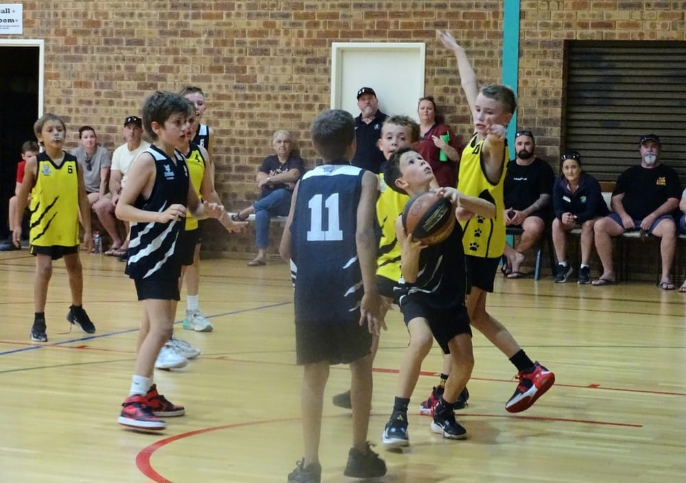 Saints to meet Aces in final post image