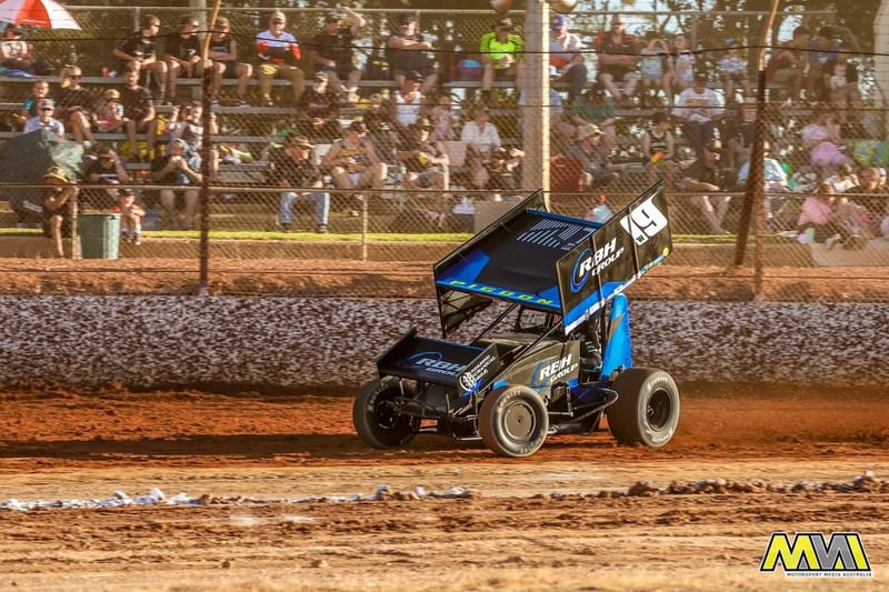 Pigdon conquers the speedway post image