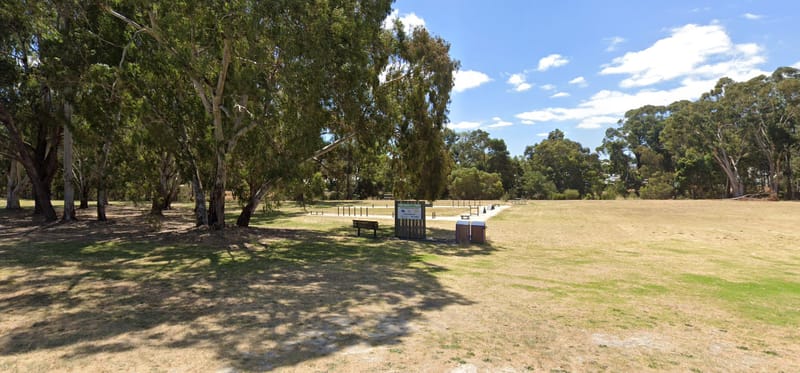 Council clears the way for fencing at dog park post image